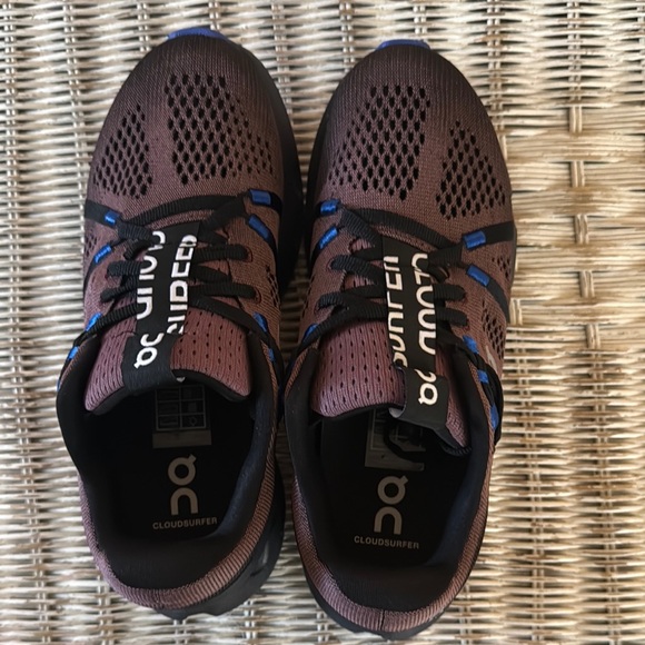 On Running Brown and Black Sneakers - Picture 5 of 6